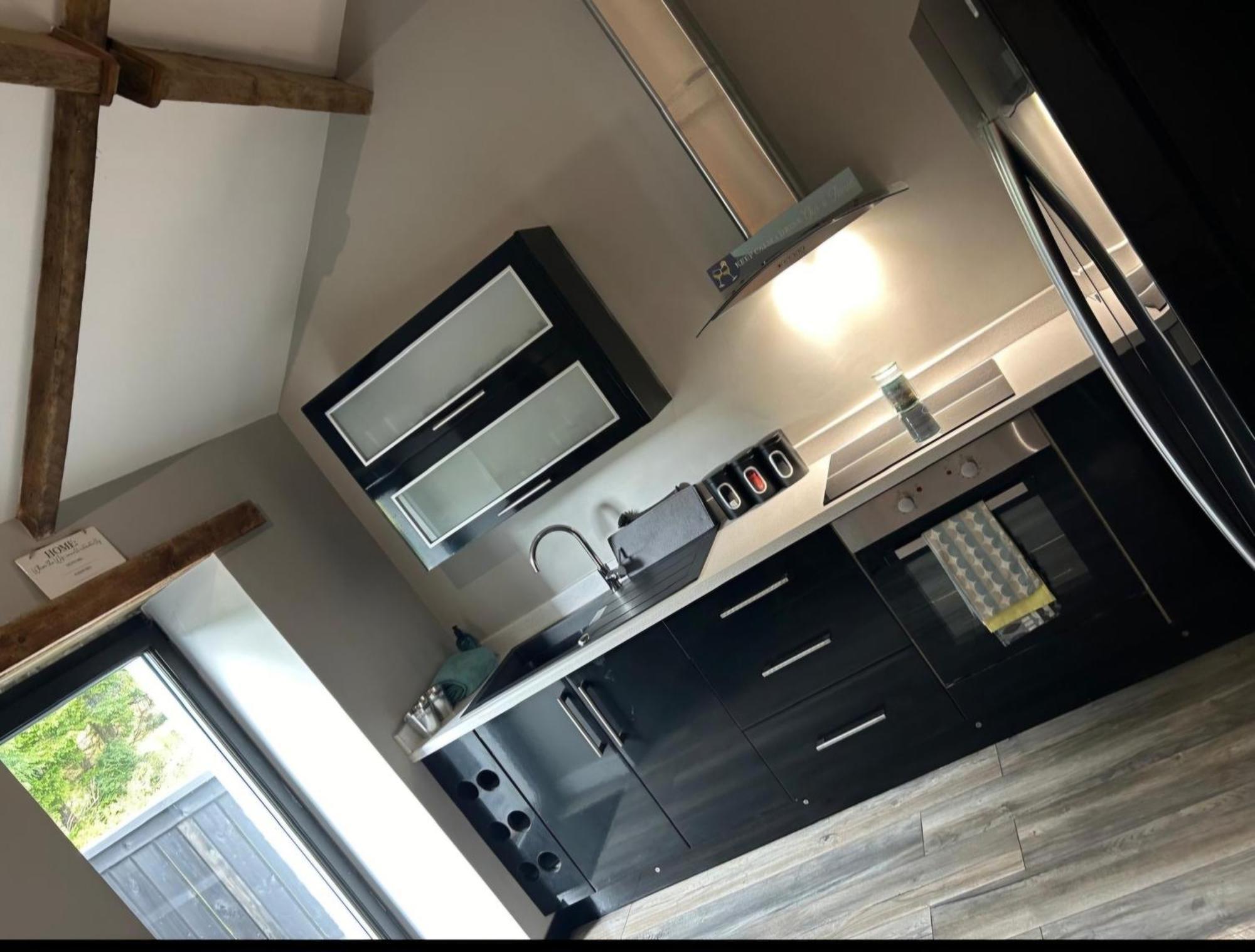 Kelly'S Roost Apartment Doagh ภายนอก รูปภาพ